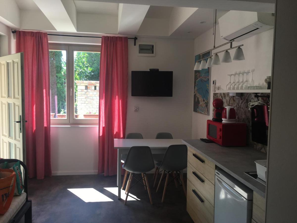 Szelrozsa Apartmanhaz Velence Eksteriør billede